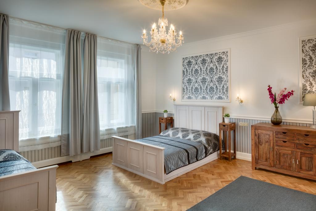 Veleslavinova - Old Town Apartment Praga Esterno foto